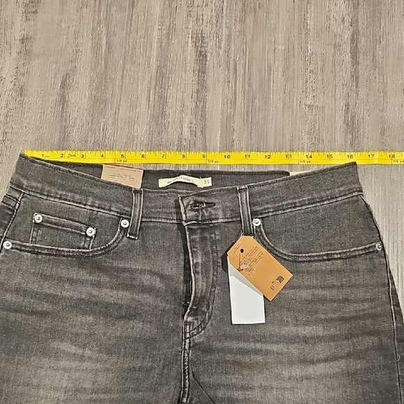 Levi's Black Denim Women Shorts - Picture 5 of 9